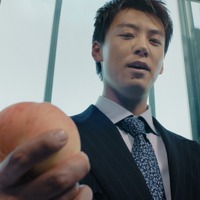 森永ｉｎゼリー フルーツ食感「こんなところで、こんなにフルーツ。」篇