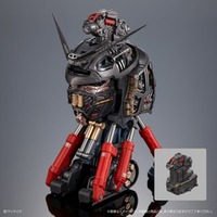 「ガンダム」1回1,850円の高級ガシャポン！コクピットまで作り込まれた「バストアップモデル」が2次予約―内部にはアムロの姿も