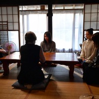 ©佐野広実／講談社　Ⓒ2026「シャドウワーク」製作委員会
