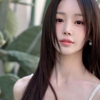 たしかに整形を告白して“警告”されたことはあるが…本当に42歳？ ショートヘアのナム・ギュリ、驚きの童顔