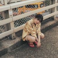 「桜井日奈子2027カレンダーブック 限定表紙版」（東京ニュース通信社刊）