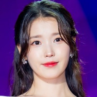 4年交際した俳優と破局のIU、ロングヘアをばっさり！雰囲気一変のボブ姿に視線集中