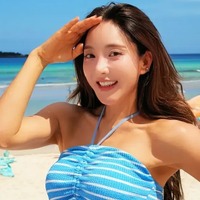 90年代に日本デビューもした元K-POPアイドル、スイムウェア姿を披露　46歳とは思えない肉体