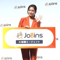 小島瑠璃子【撮影：小宮山あきの】