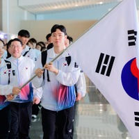 日本に到着早々まさかの“足止め”…韓国選手団、大型国旗を掲げられず　旗竿を外す提案もNO