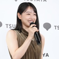 桜井日奈子【撮影：小宮山あきの】