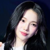 ダウンの下は超薄着…aespa・カリナ、隠しきれない“立体感”に視線クギ付け「キャー」「これはズルい」