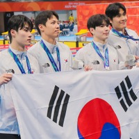 日本を追い抜きフィニッシュ！競泳男子400mリレーで韓国が銀「3分10秒台に入るために努力」【アジア大会】