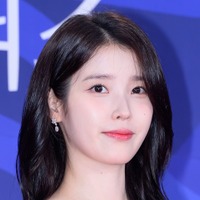 ヘアメイクに変化がないと不満の声…IU、事情を包み隠さず説明する“大人の対応”「私の責任」
