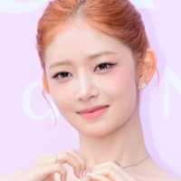「このスタイルが埋もれるIVE怖い」レイの単独写真→集合カットに衝撃　270万表示の比較が話題に