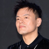 「年収はいくらですか？」“TWICEの生みの親”J.Y. Parkに思わぬ質問　Kカルチャーイベントめぐる国政監査での一幕に注目