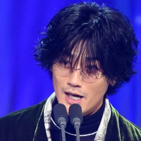 赤西仁が中村ゆりさん追悼…ソウルドラマアワード出席、『匿名の恋人たち』でアジアスター賞受賞