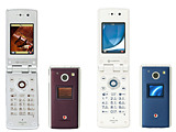 NEC、革のような質感を採用した3G携帯電話端末「Vodafone 703N」 画像