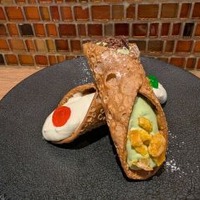 イタリア料理を食べに行こう　カンノーリ2種