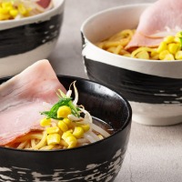 「蒜山ジャージー発酵バター」や「豚珍甘」など岡山県産の食材を使用したメニューが登場