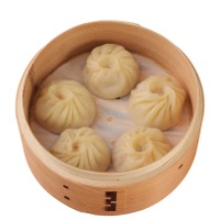 「自家製 小籠包」5個入り 780円（税込858円）