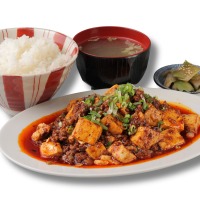 麻婆豆腐定食 900円（税込990円）