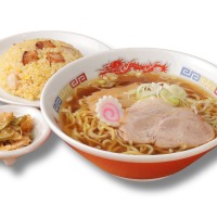 半炒飯＆中華そばセット 900円（税込990円）