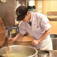 そばと対話する当店の職人