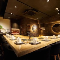 六本木 鮨悠の店内