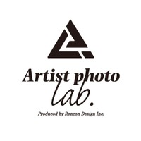 Artist Photo Lab.のロゴ　©Nanase Aikawa