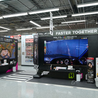 TCLの大画面テレビで『Forza Horizon 6』を体験！秋葉原で「TCLレーシングビジョン」開催
