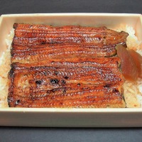 鰻弁当（中）
