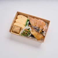 銀だらと丹波若どりの海苔べんとう