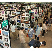 富士フイルム、写真と想いを展示する「“PHOTO IS”10,000人の写真展2010」を開催 画像