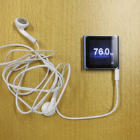 iPod nanoにはFMラジオを搭載。イヤホンがアンテナの役目を果たす