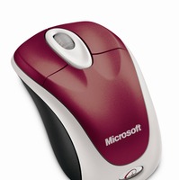 「Microsoft Wireless Notebook Optical Mouse 3000」（ダーク レッド）
