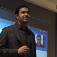 WebOSの魅力を説明するSachin Kansal氏