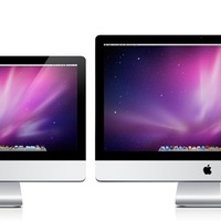 新型iMac21.5インチモデル（左）と27インチモデル