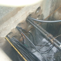 福島第一原子力発電所3号機取水口付近のピット内の流入状況（2011年5月11日撮影）