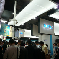 NECのブース。ケータイや、無線技術、クラウドのほか、M2M技術も今年の目玉の1つだった