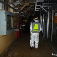 東京電力福島第一原子力発電所2号機原子炉建屋内1階（5月18日撮影）