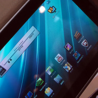 イー・アクセス、Android 3.2搭載タブレット！瞬速・軽量をアピール 画像