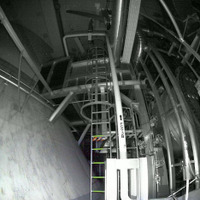 ひとつまえの3号機原子炉建屋内の2階のマップで、1の位置においてQuinceが撮影した屋内の画像。「炉心スプレイ系の弁があるグレーチング」という説明。東電公開の画像