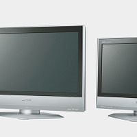地上・BS・110度CSデジタルチューナー内蔵液晶テレビの32V型「TH-32LX65」（左）と26V型「TH-26LX65」（右）