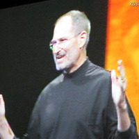 アップル取締役会の声明文……スティーブ・ジョブズ死去を受けて iPodの基調講演をする米アップル前CEOのS・ジョブズ
