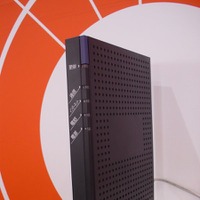 [CEATEC速報] KDDIは早速「KDDI光プラス」を展示。ブロードバンドルータは専用の機器を用意