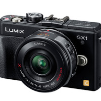 パナソニック、クラシックなデザインが特徴な「LUMIX」の最新デジタル一眼カメラ 画像
