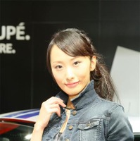 【フォトレポート】東京モーターショー2011コンパニオン…MINI 画像