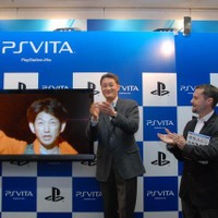 PlayStationVita、渋谷のカウントダウンイベントではSCEハウス社長・平井会長が訪れ本体を手渡し  