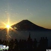 富士五湖TVライブカメラに映った朝焼け