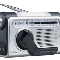 ソニー、手回し充電で駆動する携帯ラジオ……携帯電話・スマホの充電も可 画像