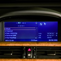 　ビー・エム・ダブリュー（BMJ）は24日、iPodを同社のBMW車両搭載のオーディオ機器に接続するキットを25日より発売すると発表した。これまでは、一部車種に限られていたが、今回、その対象が大幅に広がる。