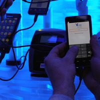 【MWC 2012 Vol.36（動画）】スマートフォンでモバイル決済市場を狙うインテル 画像