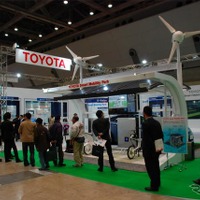 東京ビッグサイトで開幕した各種自動車展示会。トヨタブース