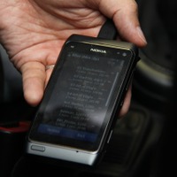 Nokia N8による5.1ch再生のデモ（人とくるまのテクノロジー12）